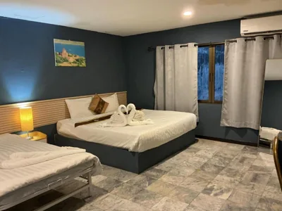 Klassisches Dreibettzimmer — Istanbul Boutique Hotel